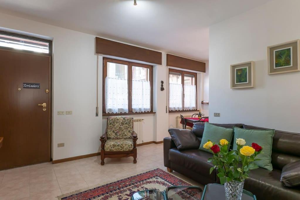Apartament Le Rose Venegono Superiore Zewnętrze zdjęcie